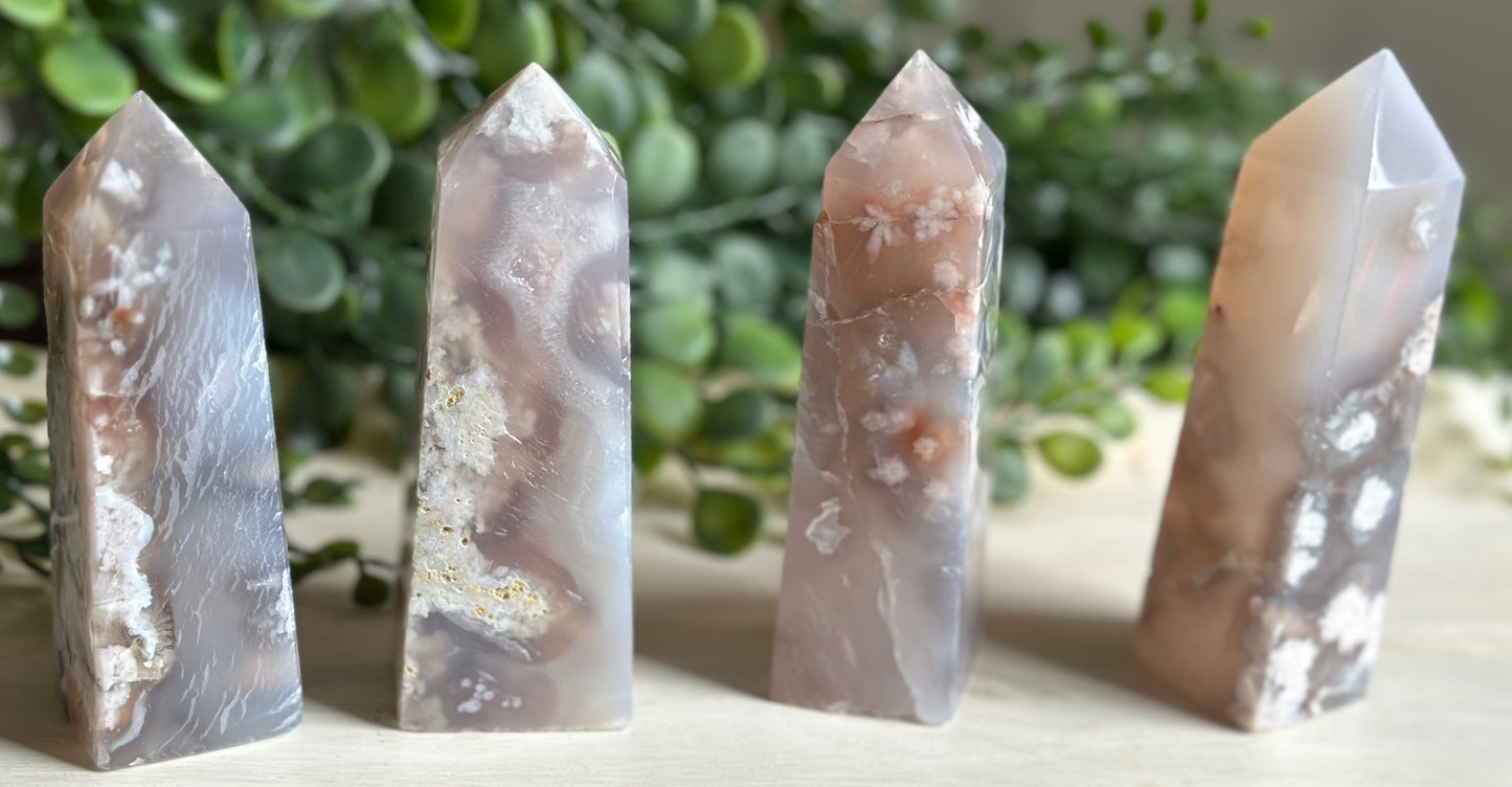 Black Flower Agate | Tower