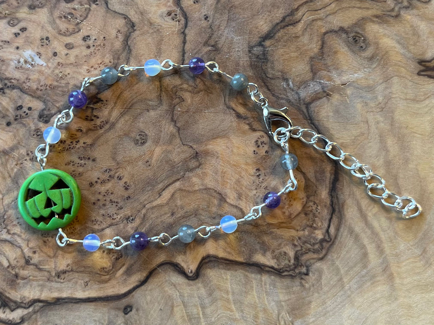 Eerie Demure | Crystal Bracelet