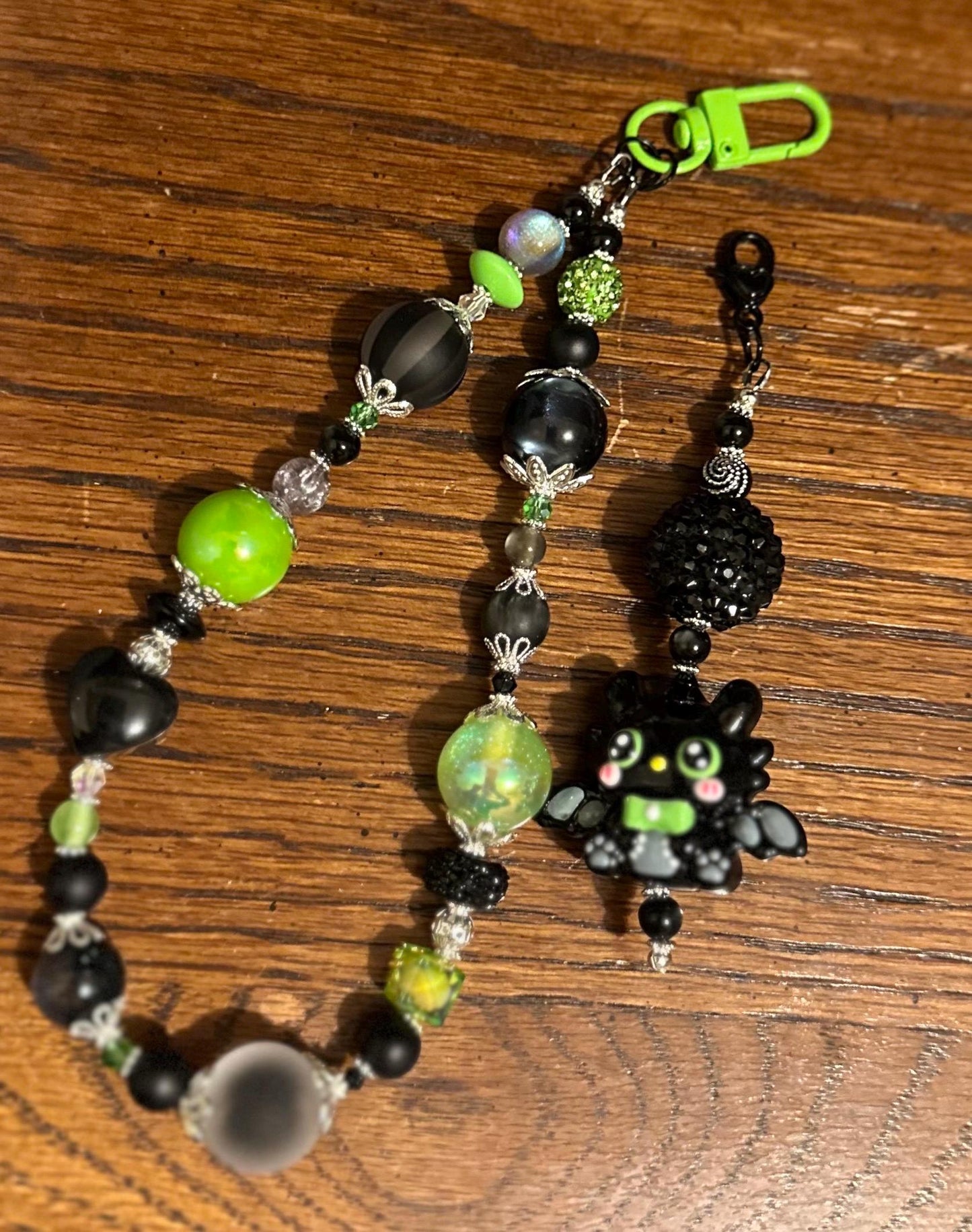 Kawaii Bat Phone Charm: Neon Green Gothic Keychain