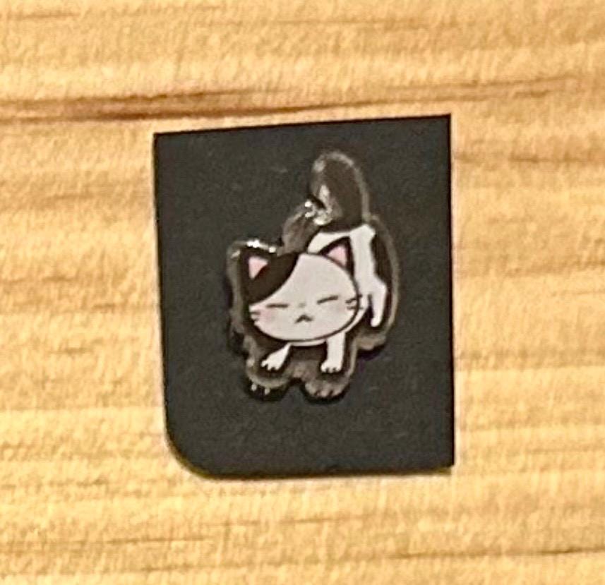 Sleepy Kitten Needle Minder - Mini Kitty Cat Magnetic Needle Minder