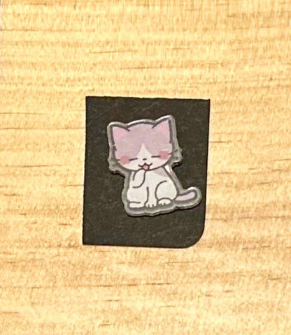Sleepy Kitten Needle Minder - Mini Kitty Cat Magnetic Needle Minder
