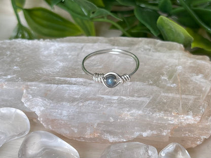 Labradorite | Small Stone Ring