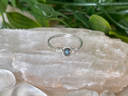 Labradorite | Small Stone Ring